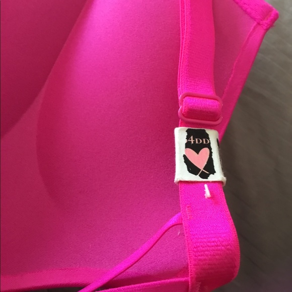 Victoria’s Secret Bombshell Push Up Bra NWOT - Picture 6 of 7